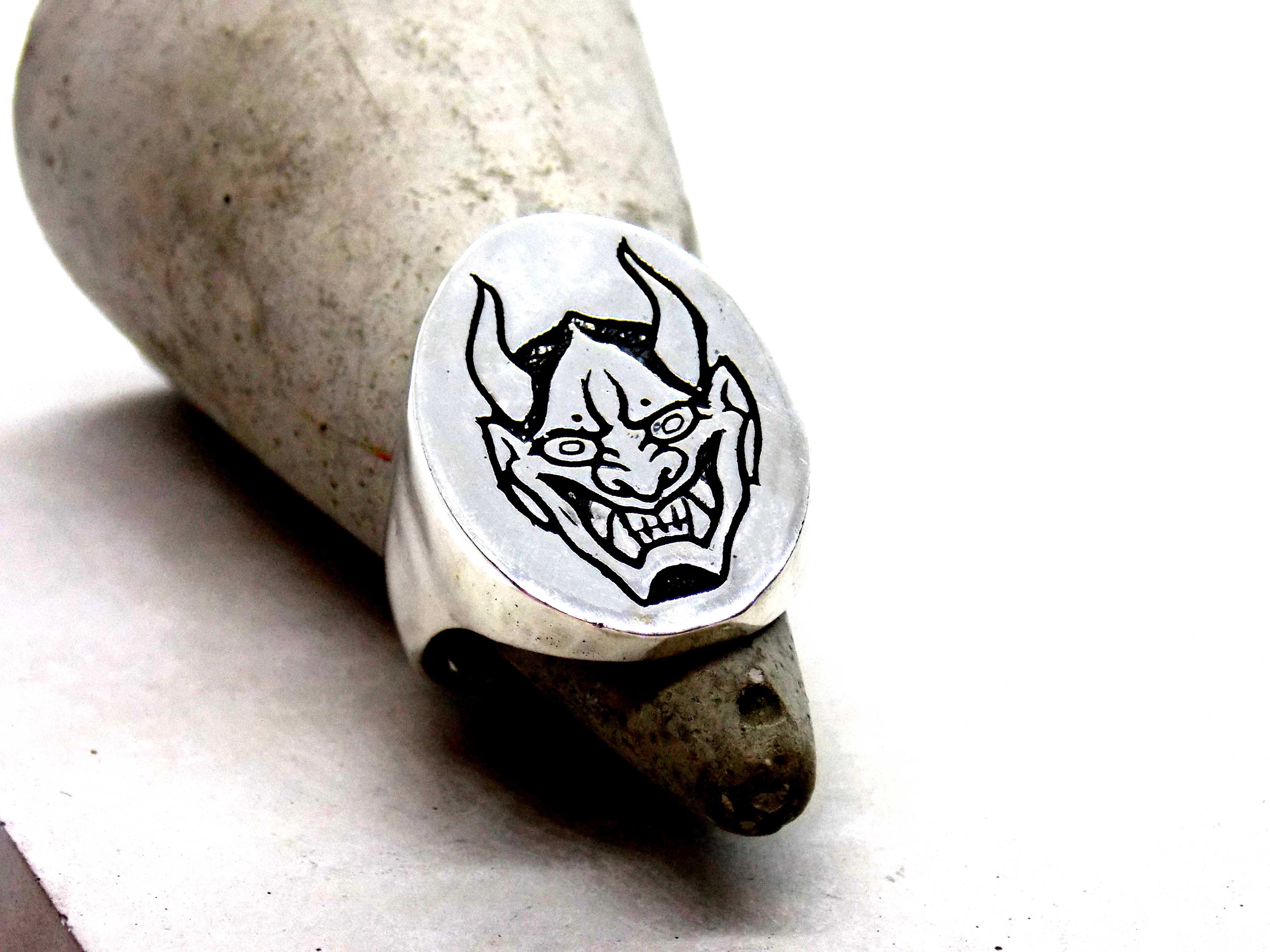 Hannya Ring