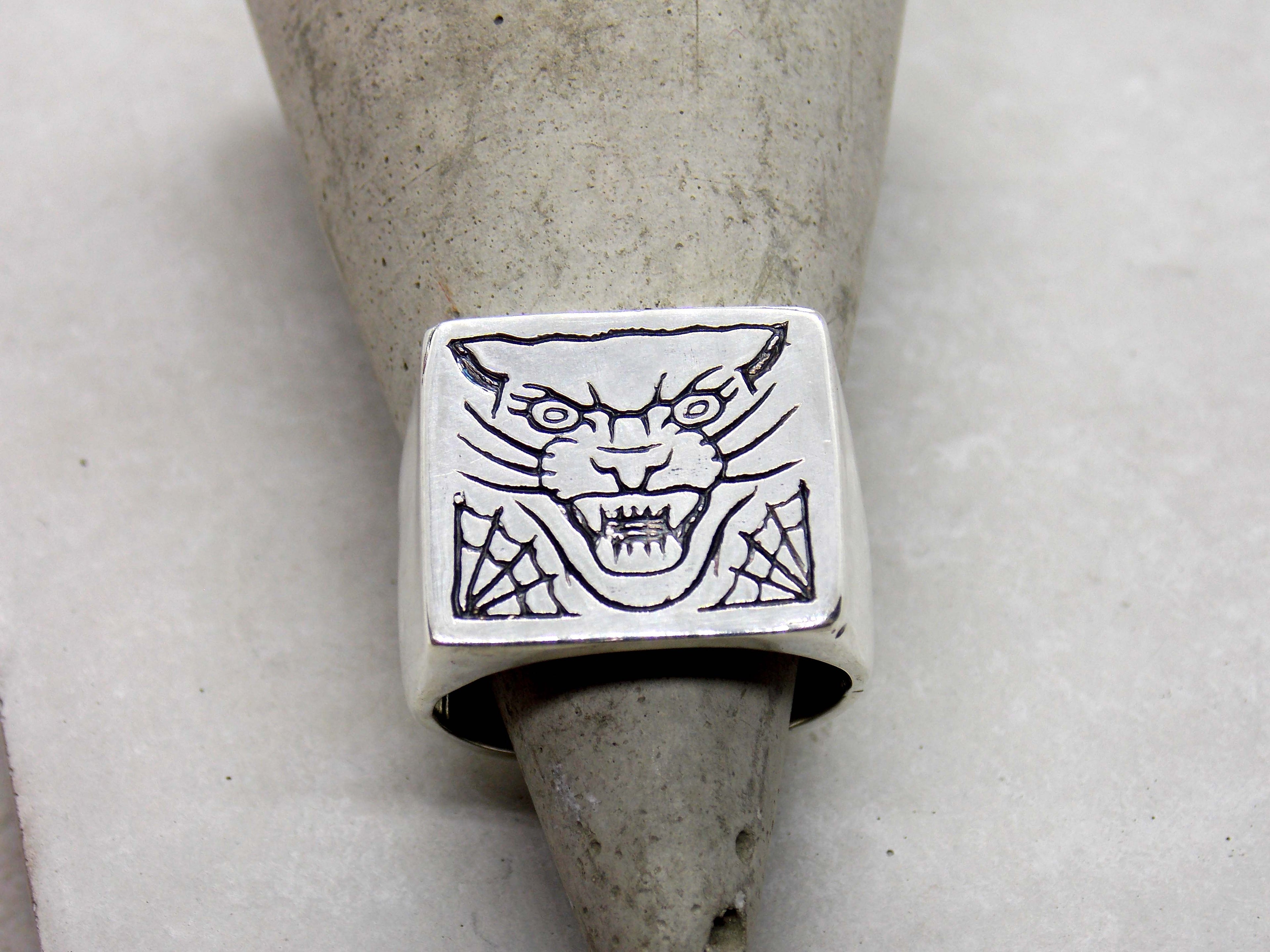 Panther Ring