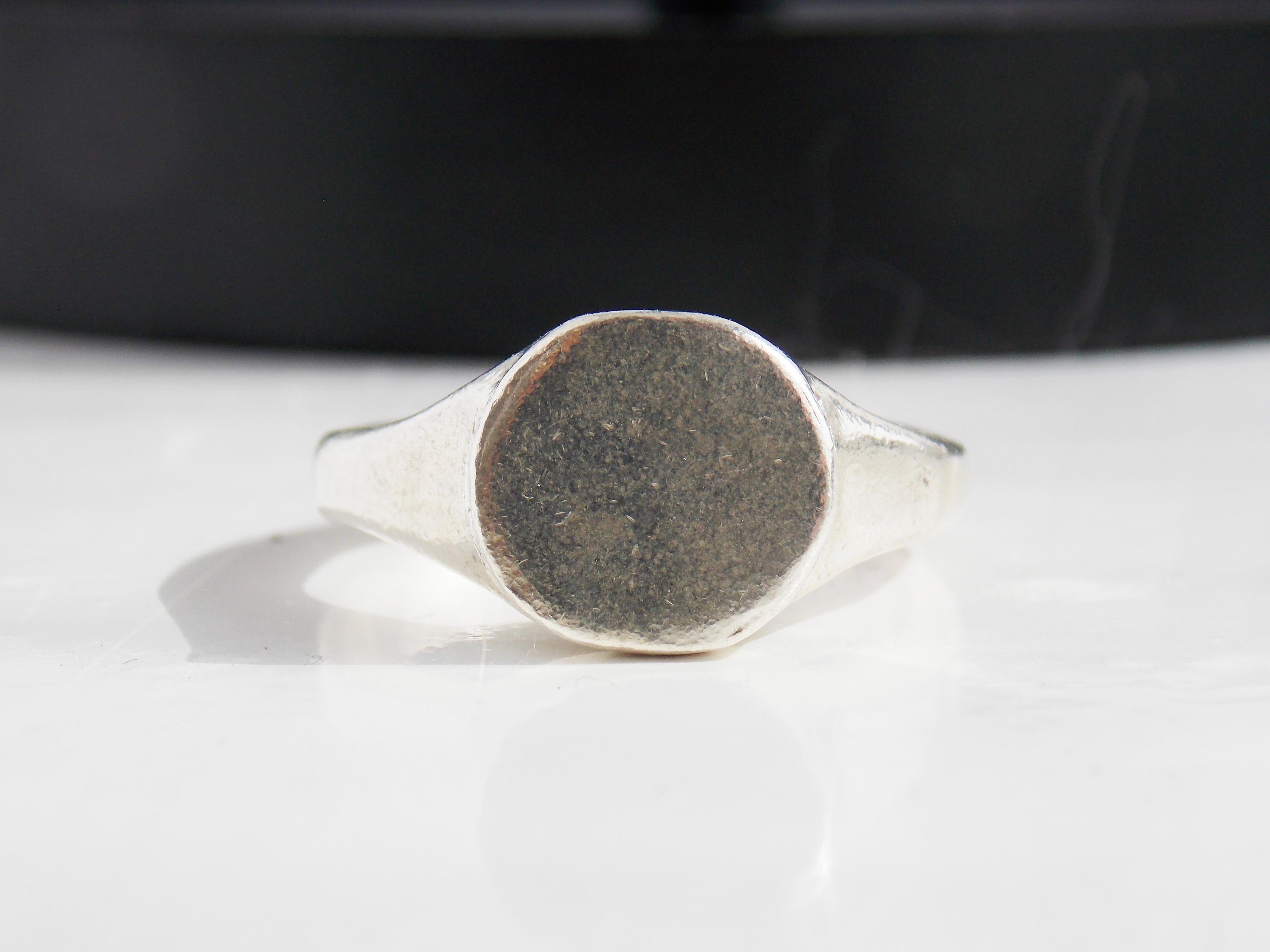 Circle Signet
