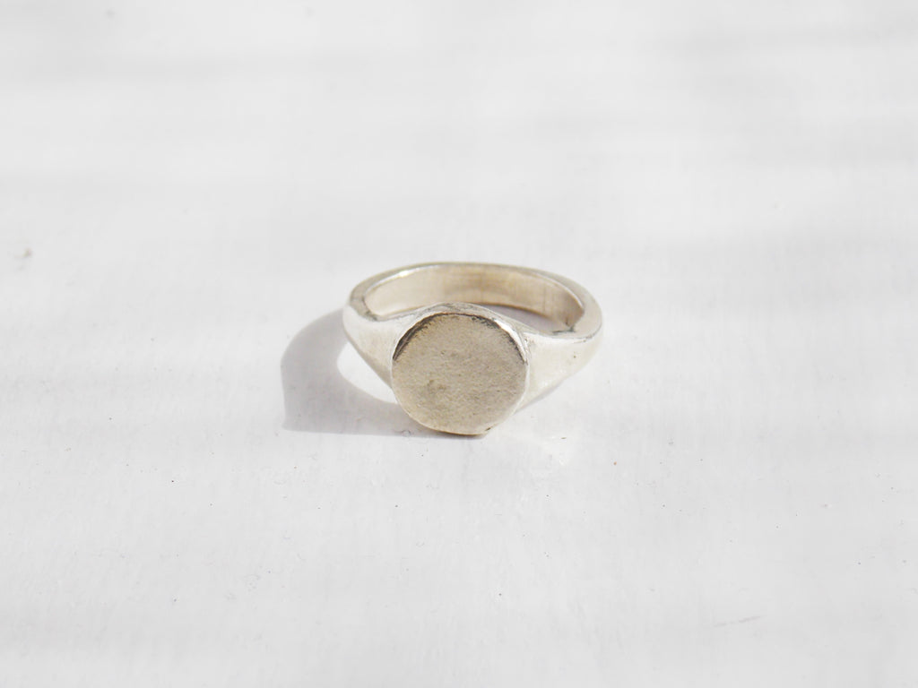 Circle Signet